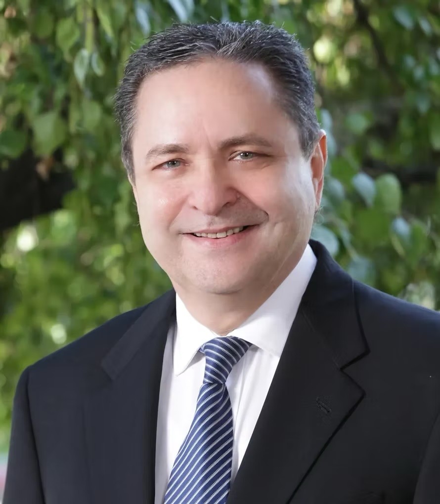 Dr. Emmanuel M. Weiss